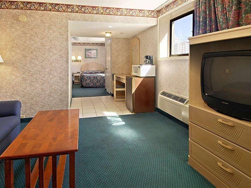 Super 8 By Wyndham Atlantic Motel Atlantic City