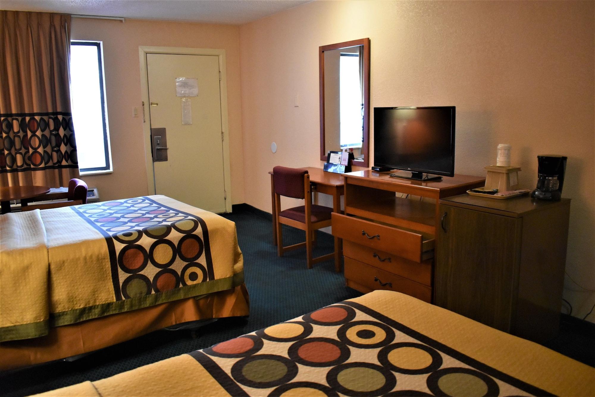 Super 8 By Wyndham Atlantic